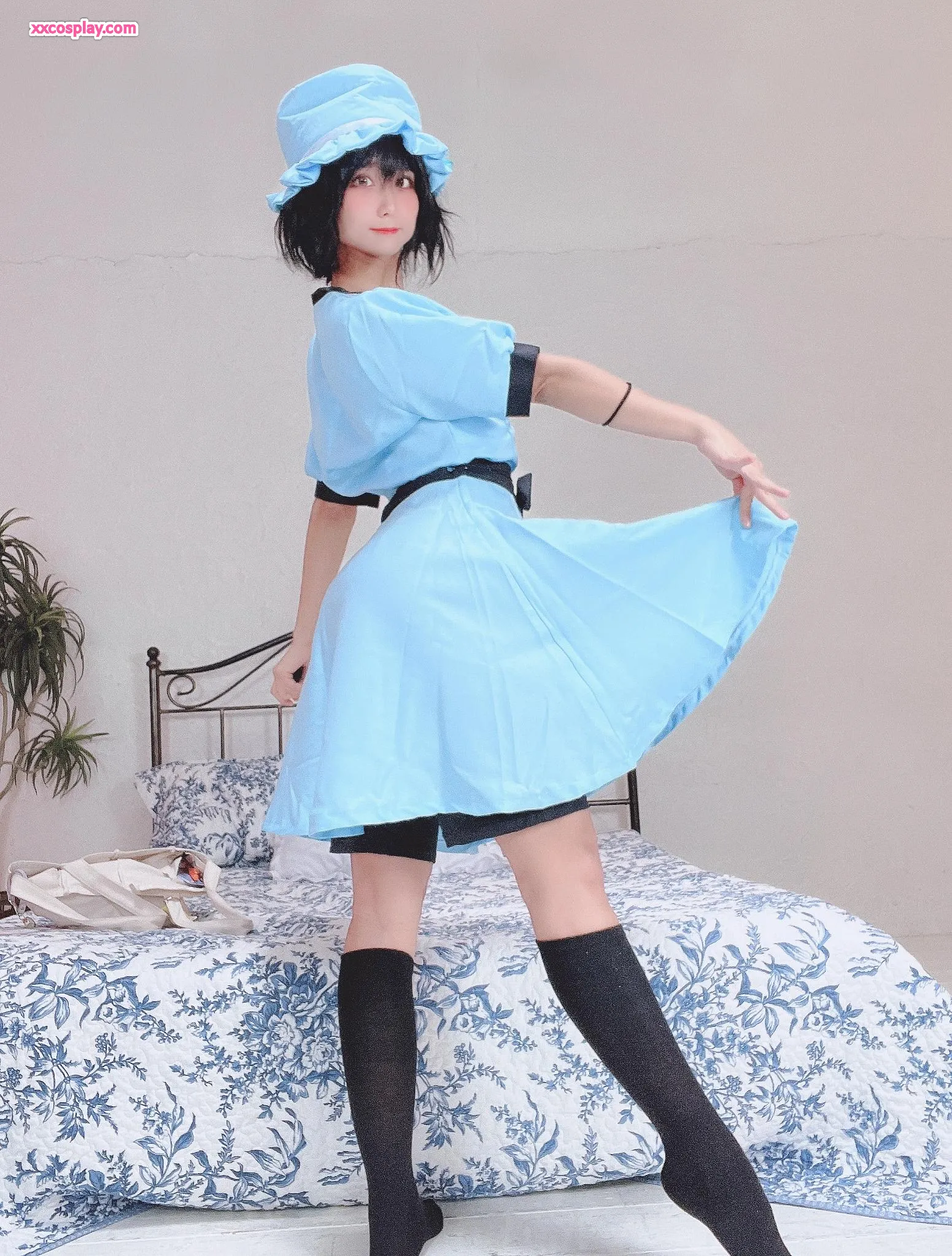 Yanagimaru's Mayushii: Charming Blue Lolita Attire